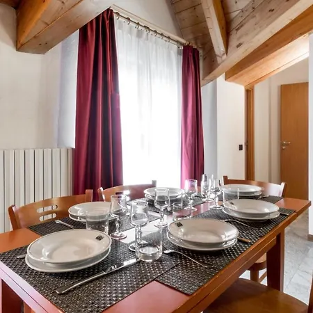 Pizzo Scalino Apartament *