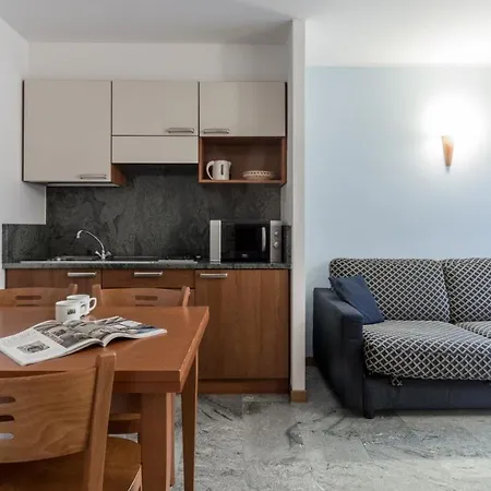 Pizzo Scalino Apartament *