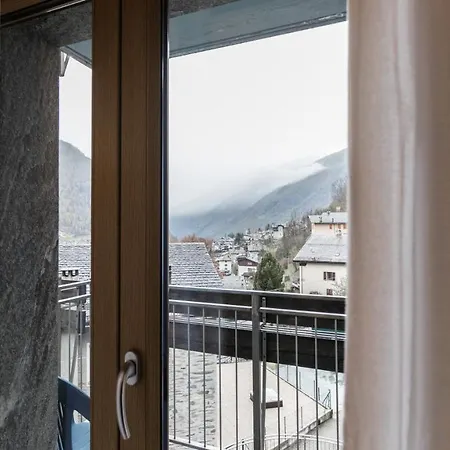 Pizzo Scalino Chiesa in Valmalenco