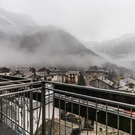 Pizzo Scalino Apartament *